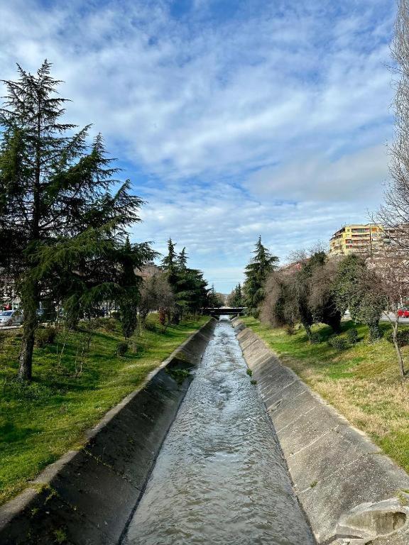 D&E Apartaments Тирана Екстер'єр фото